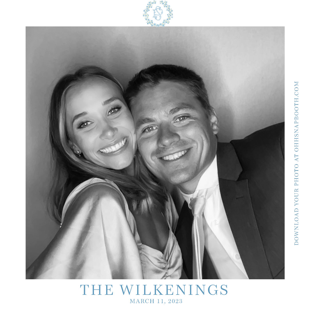 Ohh Snap Social Booth 320 | Lafayette Photo Booth Rental