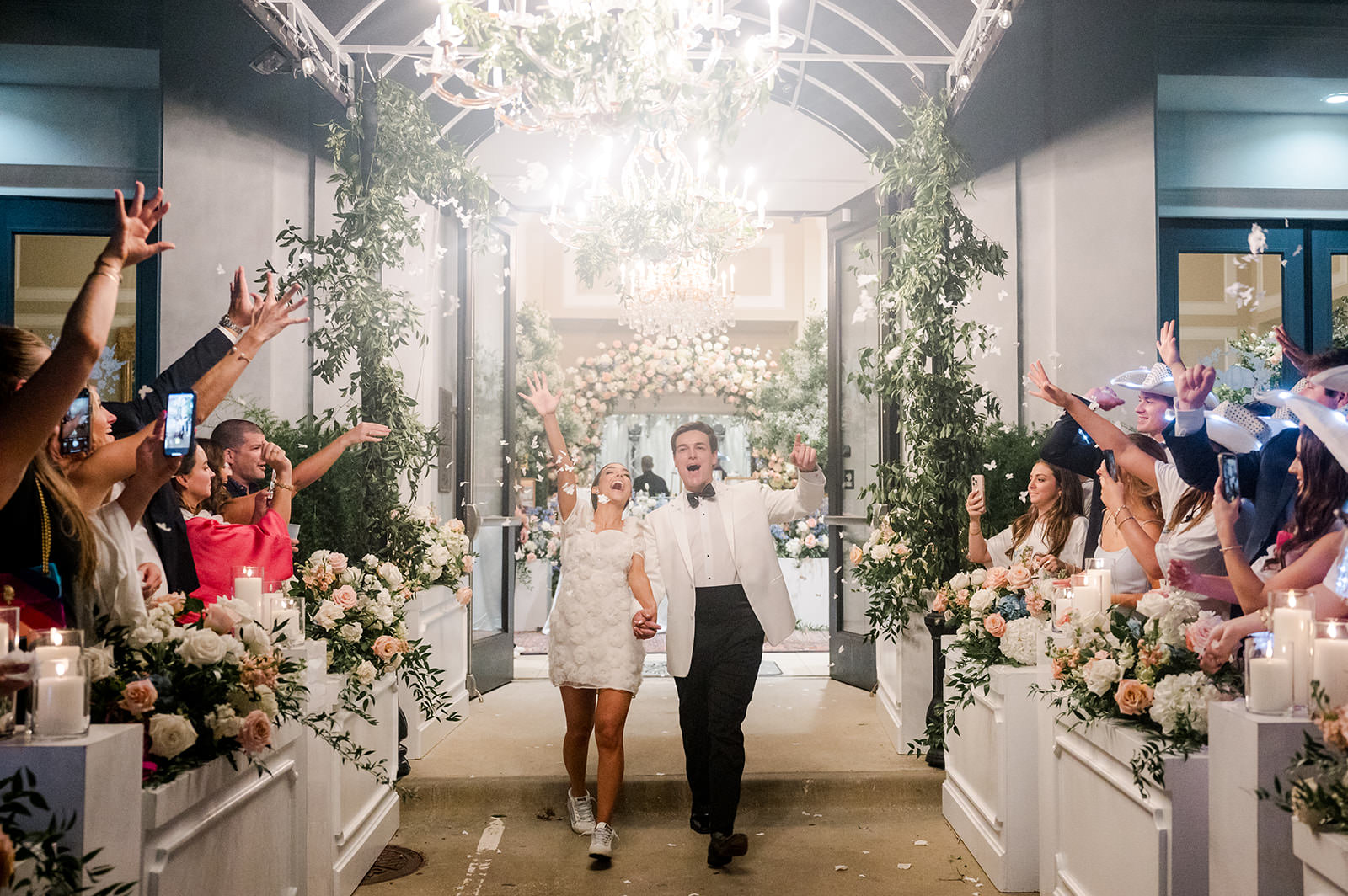 Trusted by the Best: Ohh Snap Featured in a Style Me Pretty Wedding ✨
